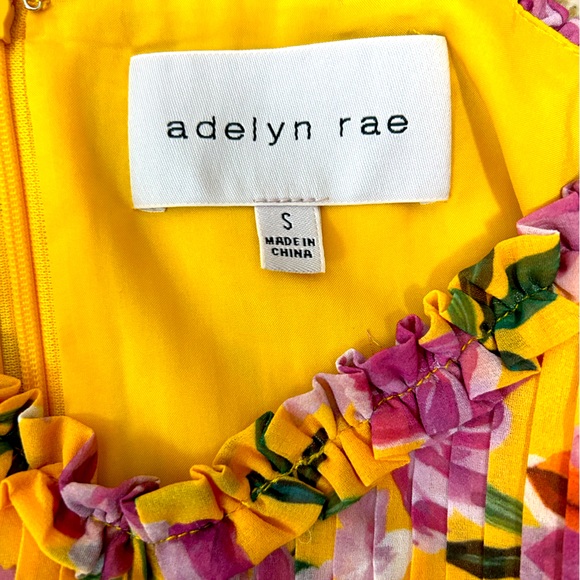 Adelyn Rae floral pleated fit & flare dress. Size small. Yellow and pink - Picture 5 of 5